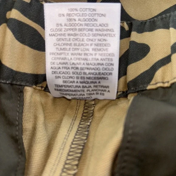 Black History Month Adult Mid-Rise Straight Leg Cargo Pants - Dark Green Size XL - Picture 6 of 6